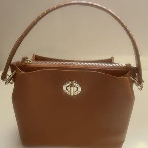 Cole Haan Women’s Turn Lock Bucket Bag Like BRAND NEW